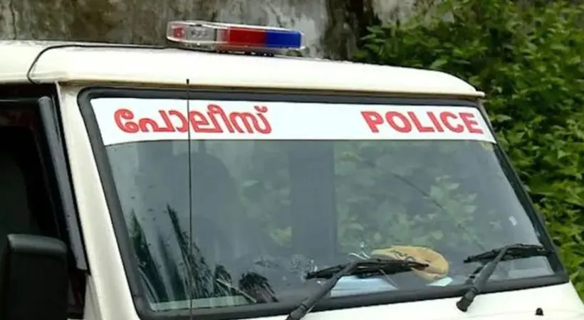 യൂണിഫോം ഷർട്ടിന്റെ ബട്ടൻസ് ഇടാത്തത് ചോദ്യം ചെയ്തു; കൊളത്തൂരിൽ പ്ലസ് വൺ വിദ്യാർഥിക്ക് പ്ലസ് ടു വിദ്യാർഥികളുടെ മർദനം