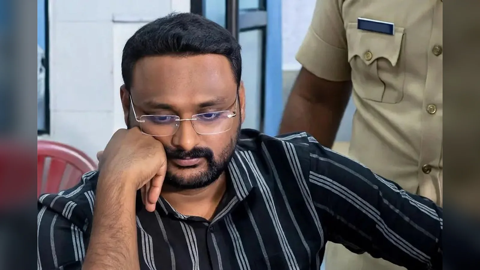 അനധികൃതമായി മദ്യം കൈവശം വെച്ച കേസ്: ആന്റോ അഗസ്റ്റിൻ്റെ ജാമ്യാപേക്ഷ തള്ളി, ജയിലില് തുടരും