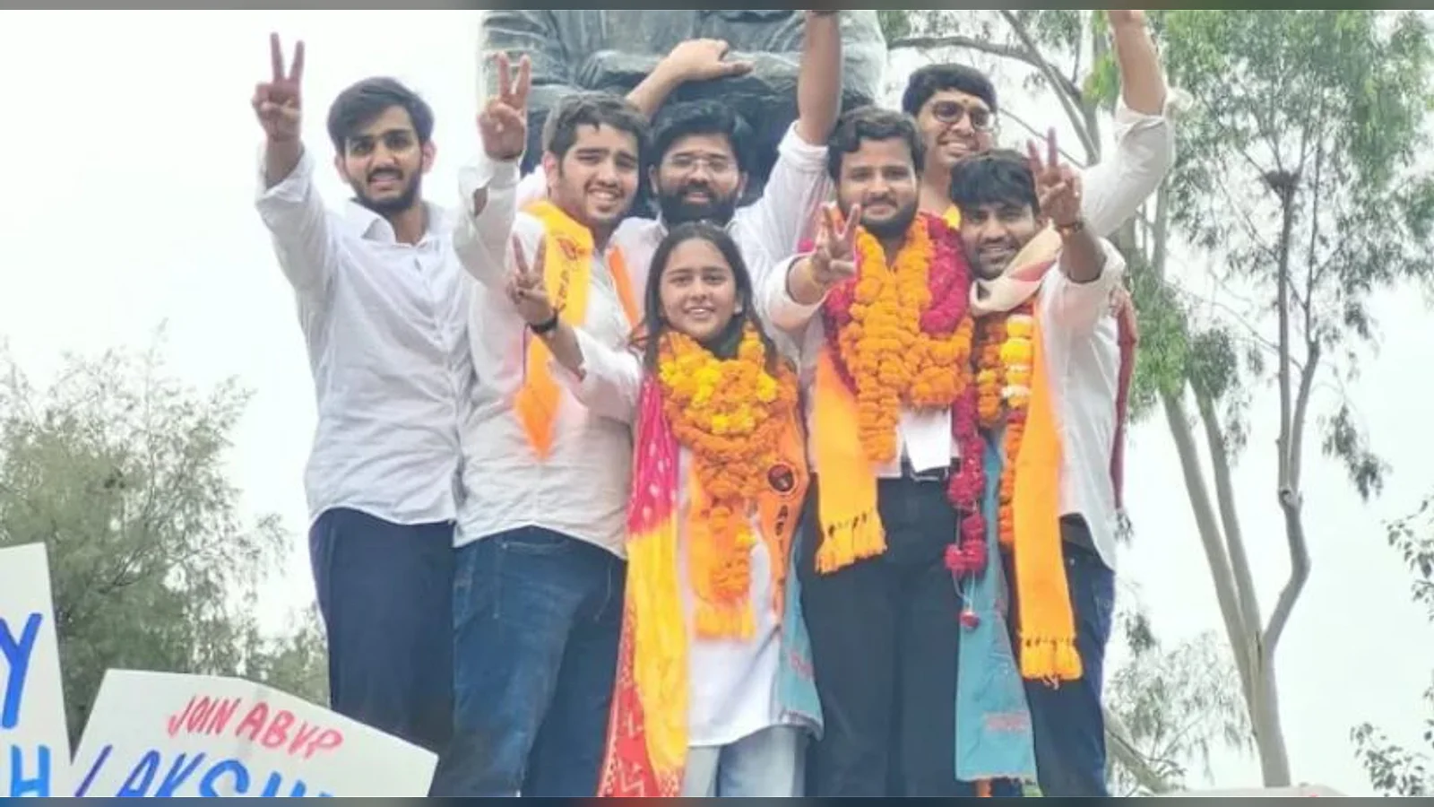 ഡല്ഹി സര്വകലാശാല യൂണിയന് തിരഞ്ഞെടുപ്പ്: നാലില് മൂന്ന് സീറ്റും നേടി എബിവിപി